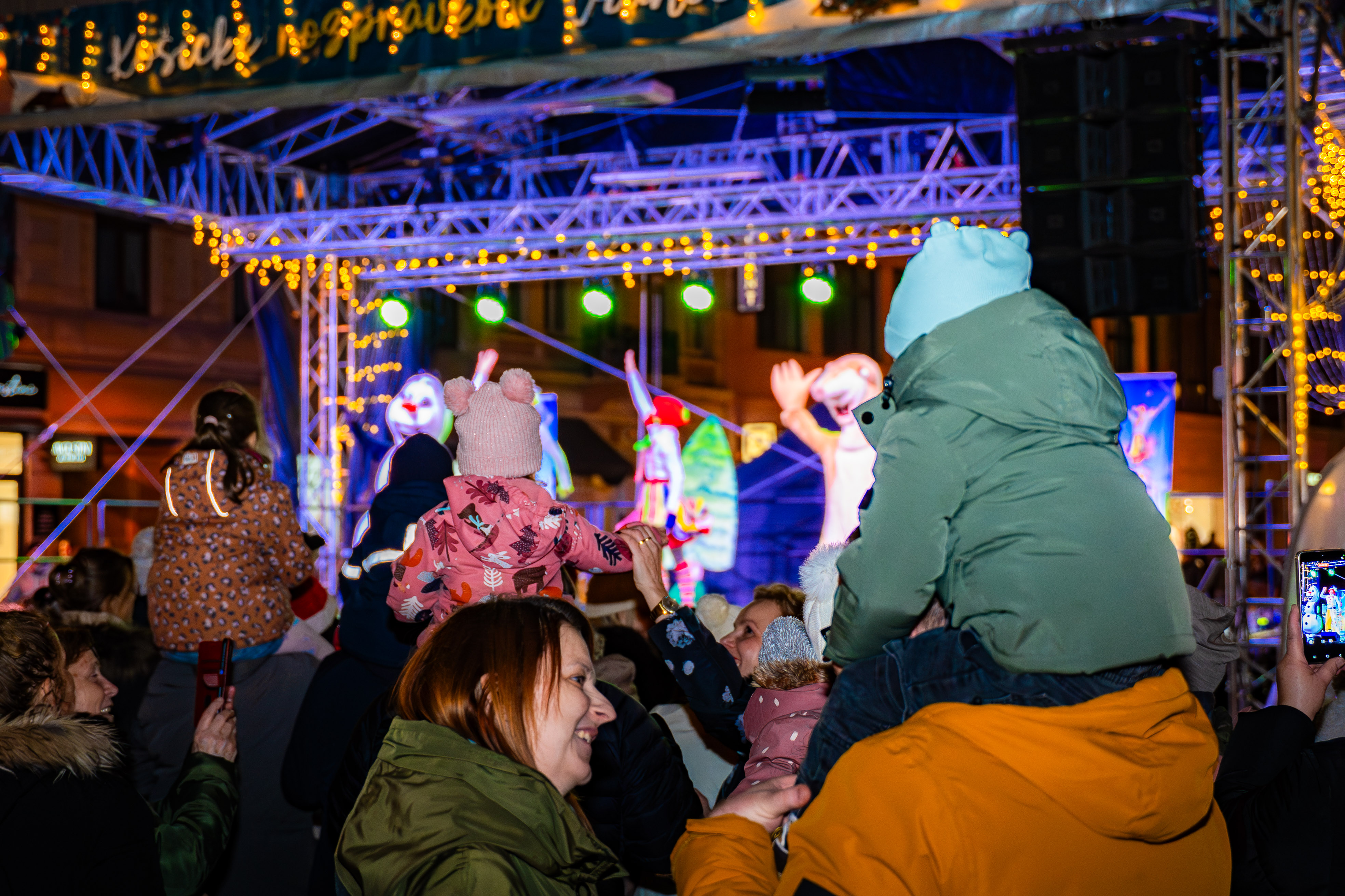 Kosicke rozpravkove Vianoce - Mikulas na Hlavnej-9